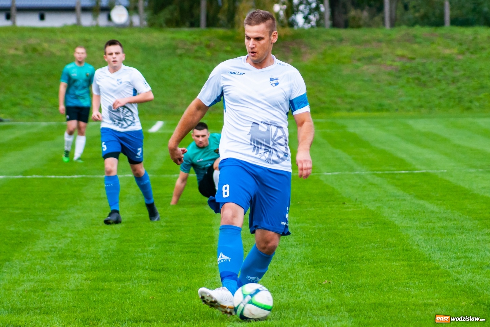 Zdjęcie w galerii na portalu naszwodzislaw.com: Tomasz Kukla uratował punkt dla Czarnych z Gorzyc [FOTO] wiadomości z regionu