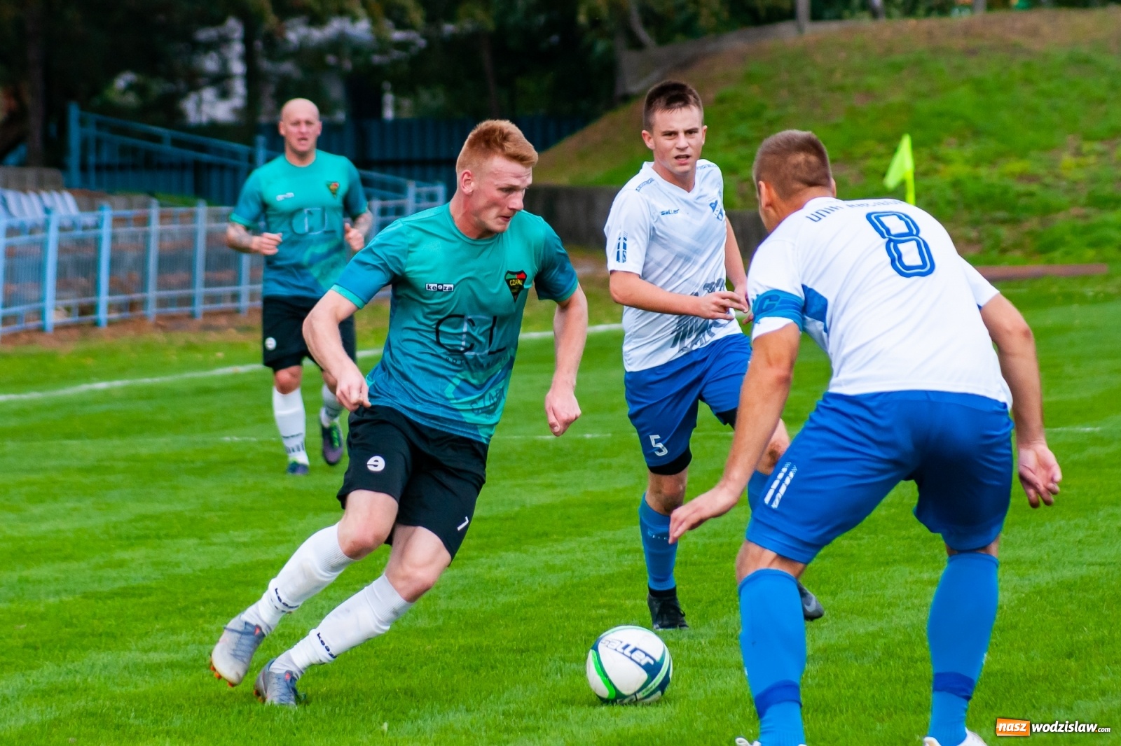 Zdjęcie w galerii na portalu naszwodzislaw.com: Tomasz Kukla uratował punkt dla Czarnych z Gorzyc [FOTO] wiadomości z regionu