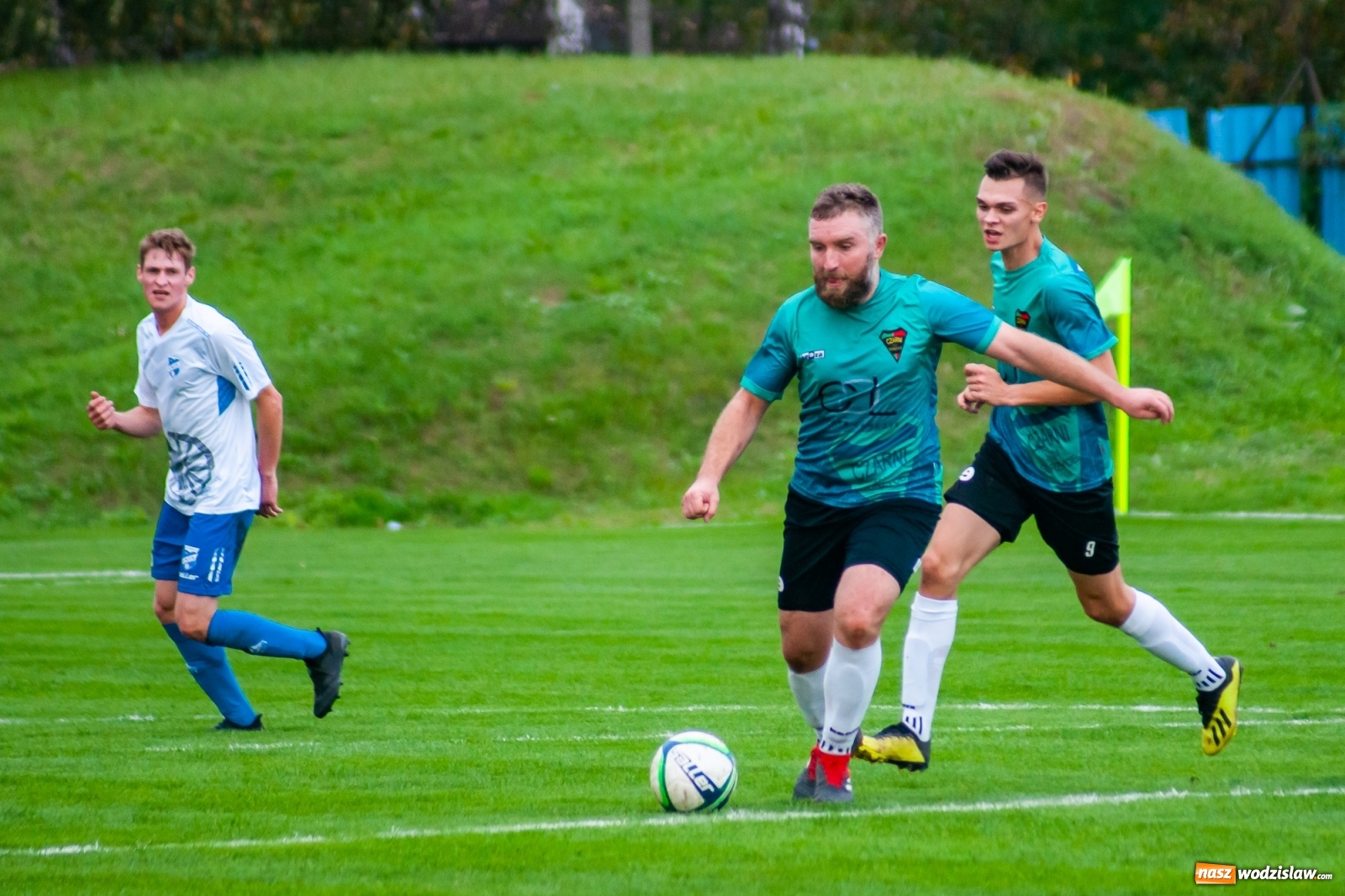 Zdjęcie w galerii na portalu naszwodzislaw.com: Tomasz Kukla uratował punkt dla Czarnych z Gorzyc [FOTO] wiadomości z regionu