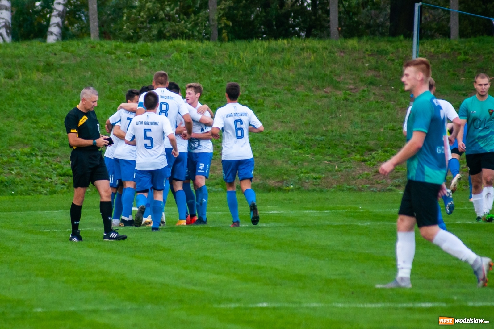 Zdjęcie w galerii na portalu naszwodzislaw.com: Tomasz Kukla uratował punkt dla Czarnych z Gorzyc [FOTO] wiadomości z regionu