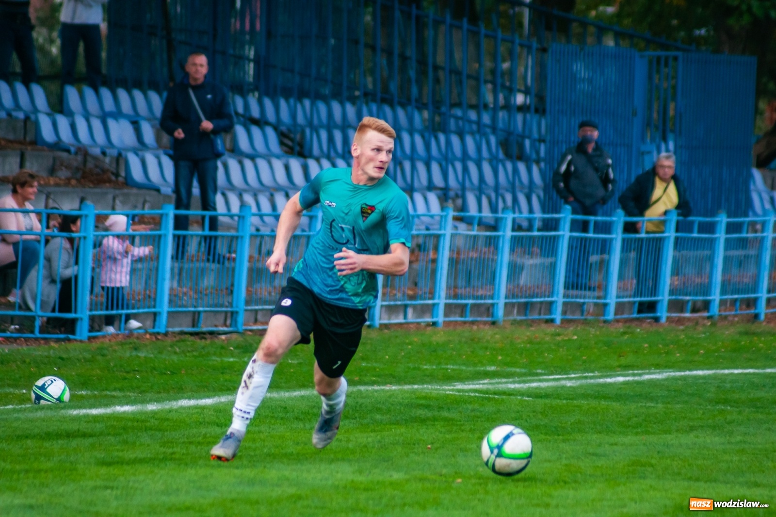 Zdjęcie w galerii na portalu naszwodzislaw.com: Tomasz Kukla uratował punkt dla Czarnych z Gorzyc [FOTO] wiadomości z regionu