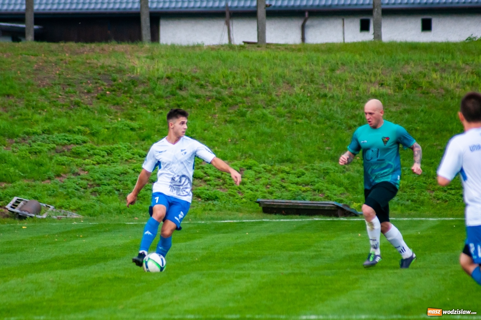Zdjęcie w galerii na portalu naszwodzislaw.com: Tomasz Kukla uratował punkt dla Czarnych z Gorzyc [FOTO] wiadomości z regionu