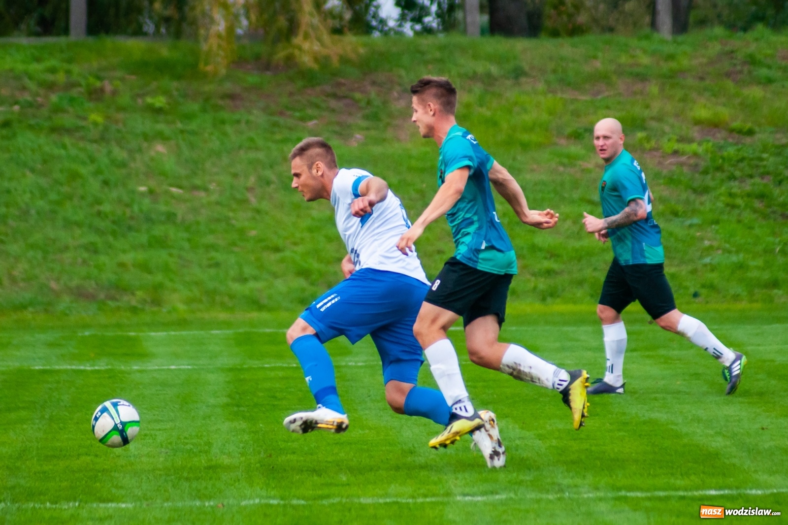 Zdjęcie w galerii na portalu naszwodzislaw.com: Tomasz Kukla uratował punkt dla Czarnych z Gorzyc [FOTO] wiadomości z regionu