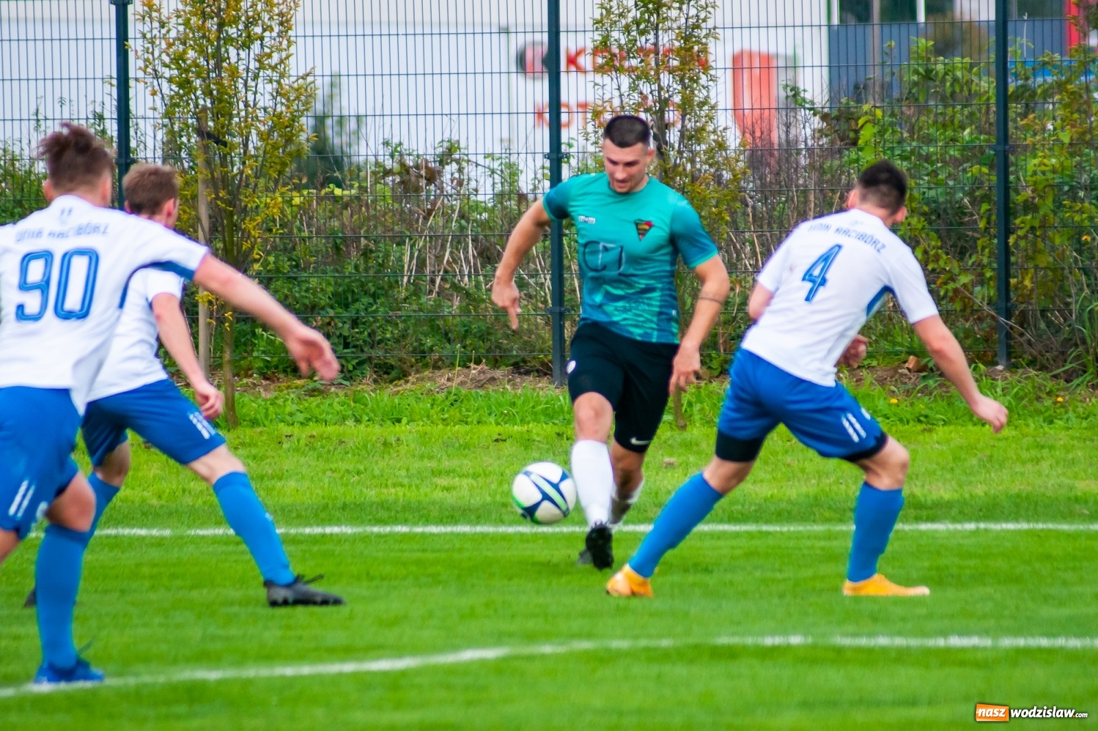 Zdjęcie w galerii na portalu naszwodzislaw.com: Tomasz Kukla uratował punkt dla Czarnych z Gorzyc [FOTO] wiadomości z regionu