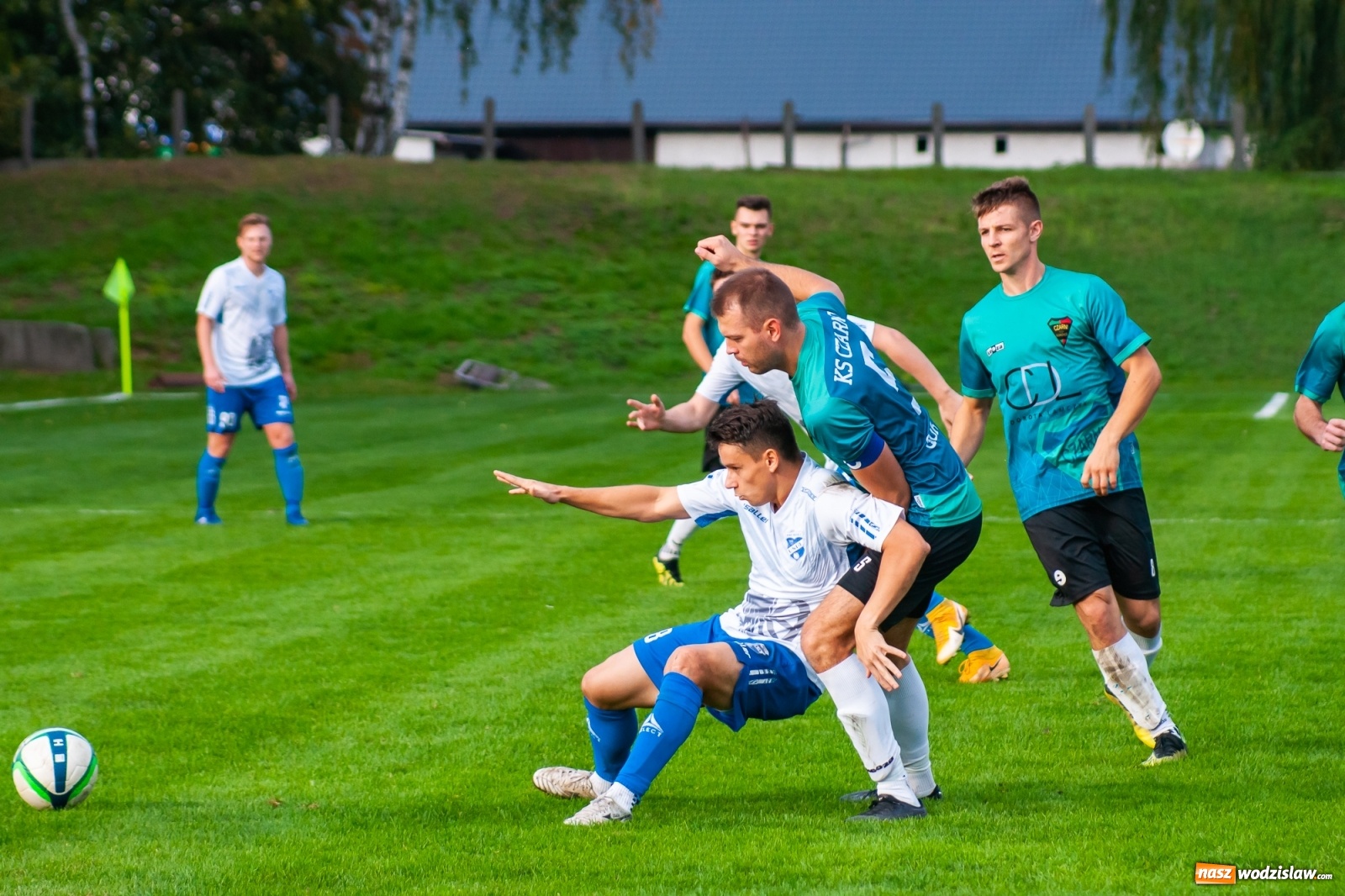 Zdjęcie w galerii na portalu naszwodzislaw.com: Tomasz Kukla uratował punkt dla Czarnych z Gorzyc [FOTO] wiadomości z regionu