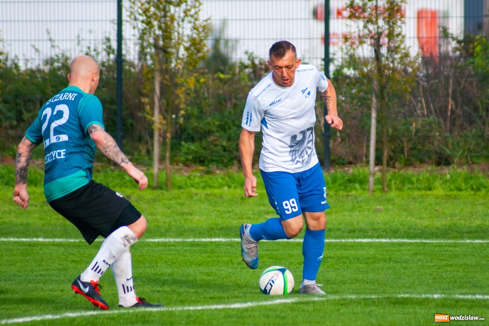 Zdjęcie w galerii na portalu naszwodzislaw.com: Tomasz Kukla uratował punkt dla Czarnych z Gorzyc [FOTO] wiadomości z regionu