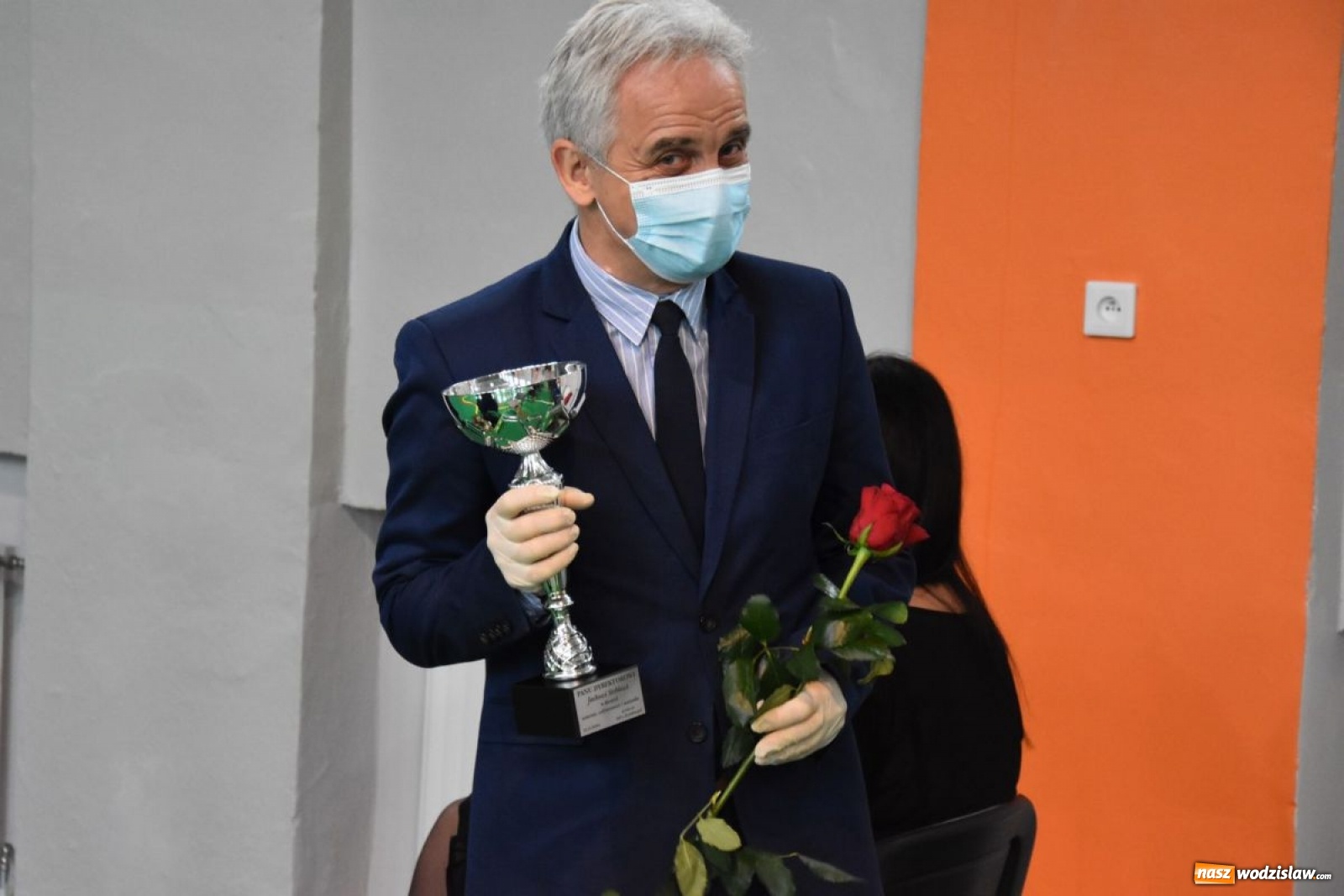 Zdjęcie w galerii na portalu naszwodzislaw.com: Nauczyciele powiatowych szkół z nagrodami i wyróżnieniami [FOTO] wiadomości z regionu