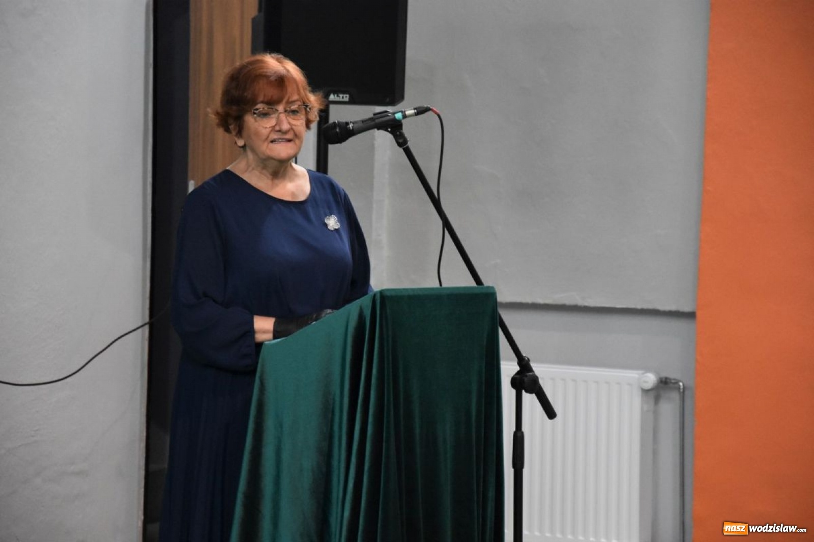 Zdjęcie w galerii na portalu naszwodzislaw.com: Nauczyciele powiatowych szkół z nagrodami i wyróżnieniami [FOTO] wiadomości z regionu