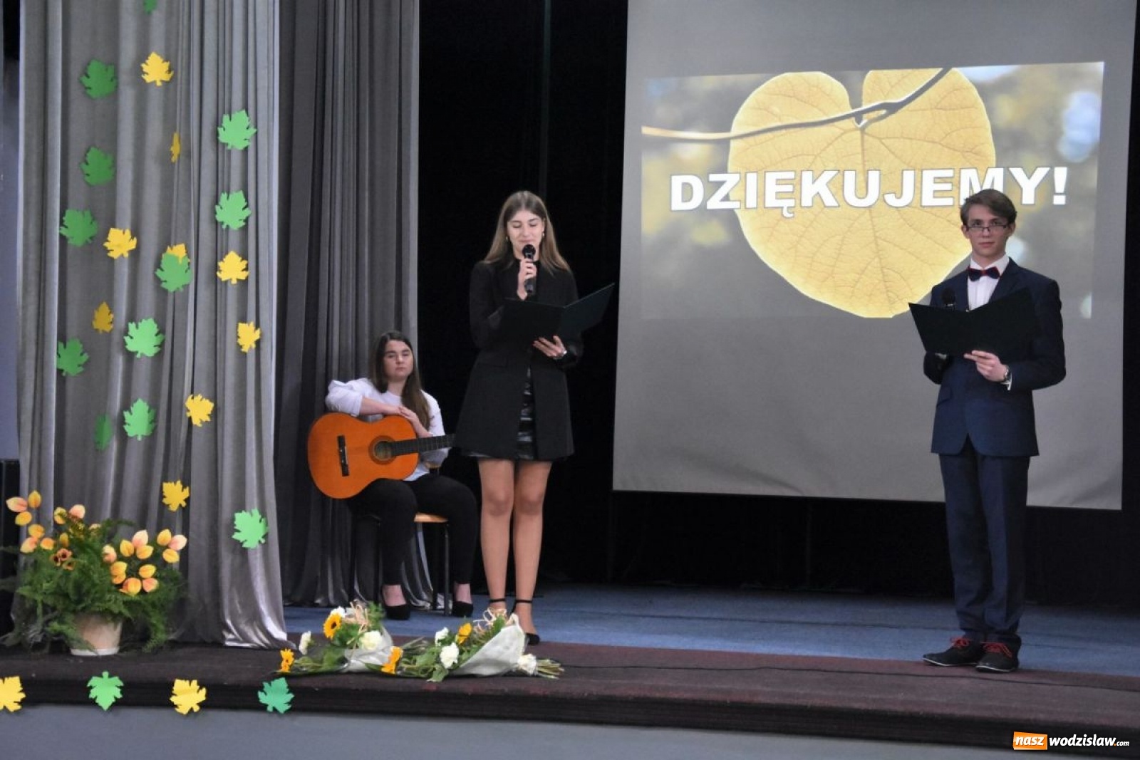 Zdjęcie w galerii na portalu naszwodzislaw.com: Nauczyciele powiatowych szkół z nagrodami i wyróżnieniami [FOTO] wiadomości z regionu