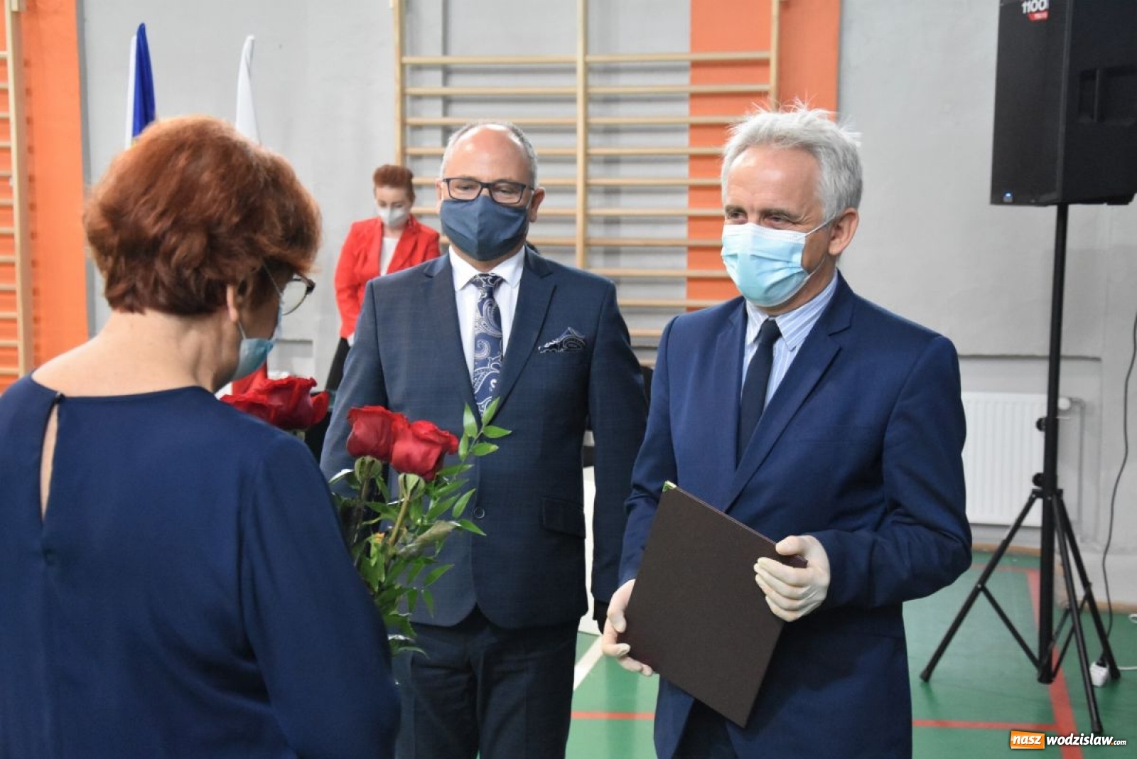 Zdjęcie w galerii na portalu naszwodzislaw.com: Nauczyciele powiatowych szkół z nagrodami i wyróżnieniami [FOTO] wiadomości z regionu