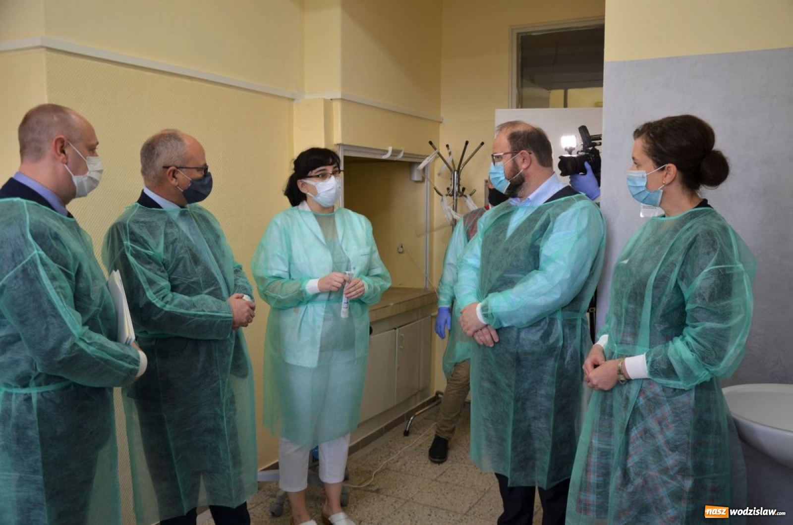 Zdjęcie w galerii na portalu naszwodzislaw.com: W wodzisławskim szpitalu podziękowano za sprzęt do wykrywania COVID-19 wiadomości z regionu