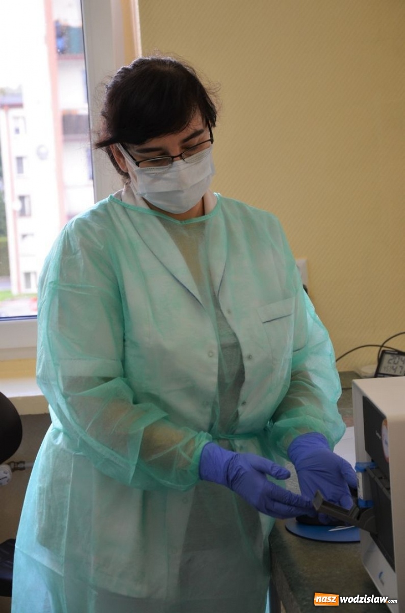 Zdjęcie w galerii na portalu naszwodzislaw.com: W wodzisławskim szpitalu podziękowano za sprzęt do wykrywania COVID-19 wiadomości z regionu