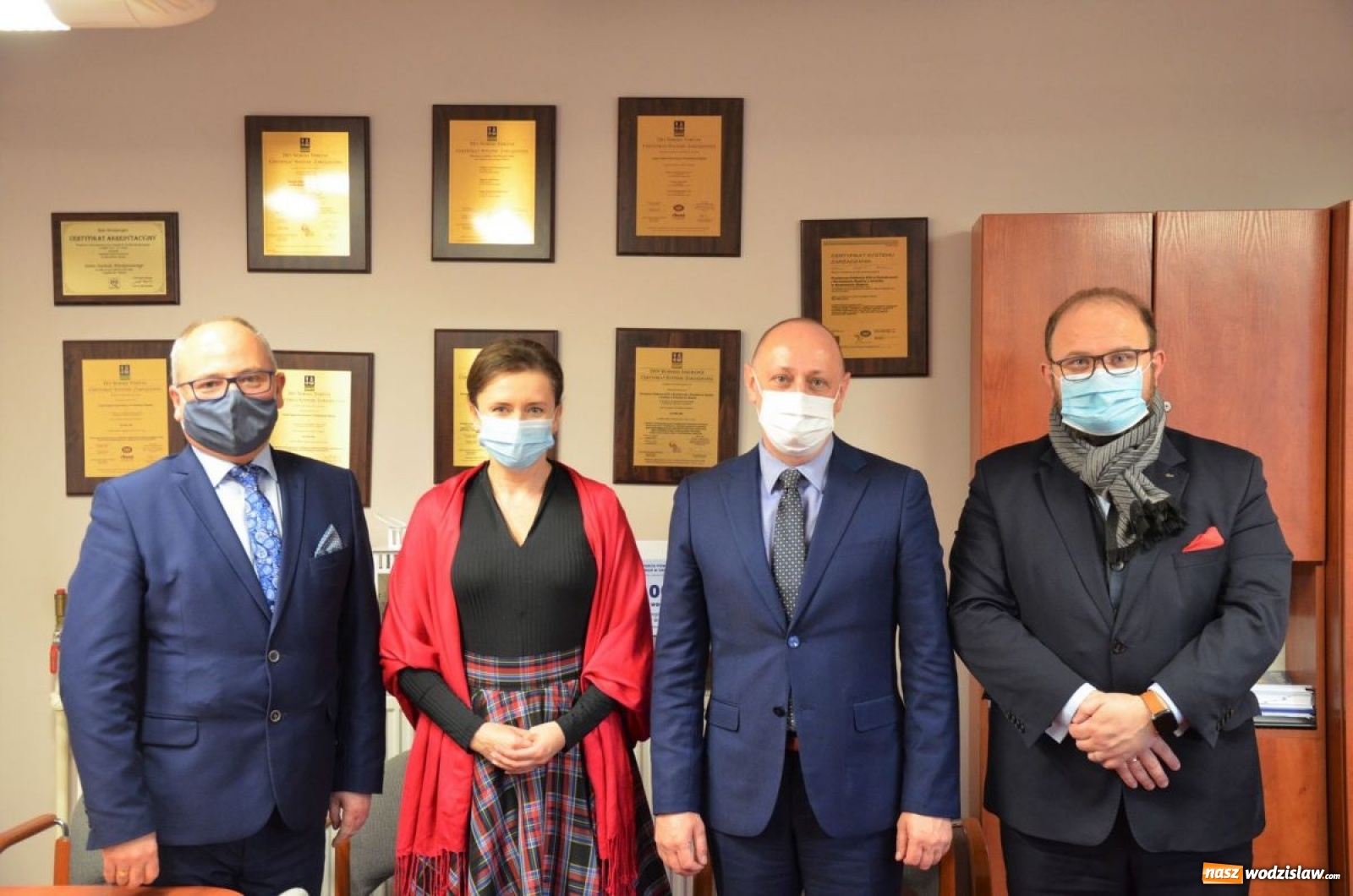 Zdjęcie w galerii na portalu naszwodzislaw.com: W wodzisławskim szpitalu podziękowano za sprzęt do wykrywania COVID-19 wiadomości z regionu