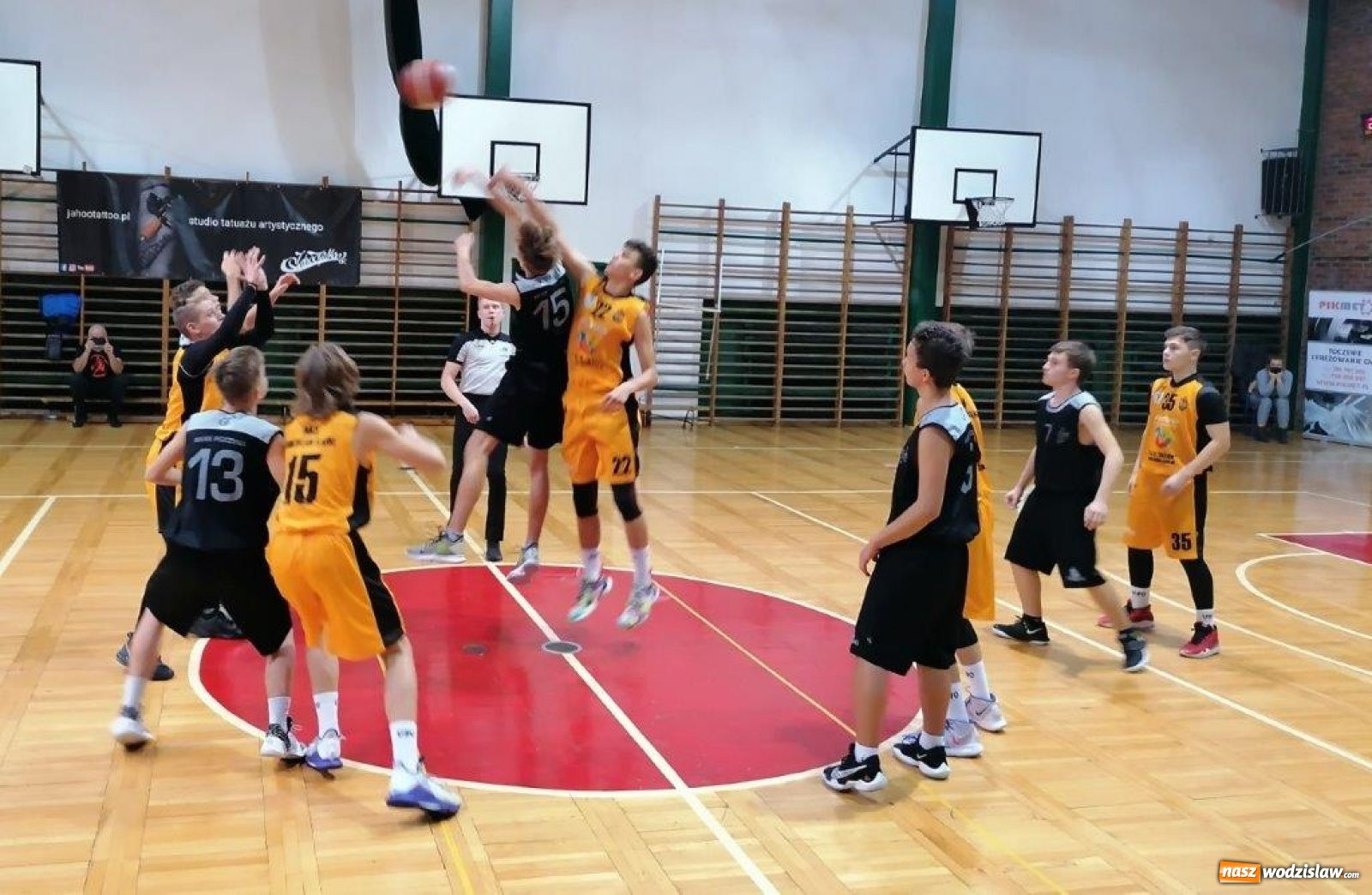 Zdjęcie w galerii na portalu naszwodzislaw.com: Zdecydowane zwycięstwo koszykarzy MKS Wodzisław z MUKK Pszczyna wiadomości z regionu