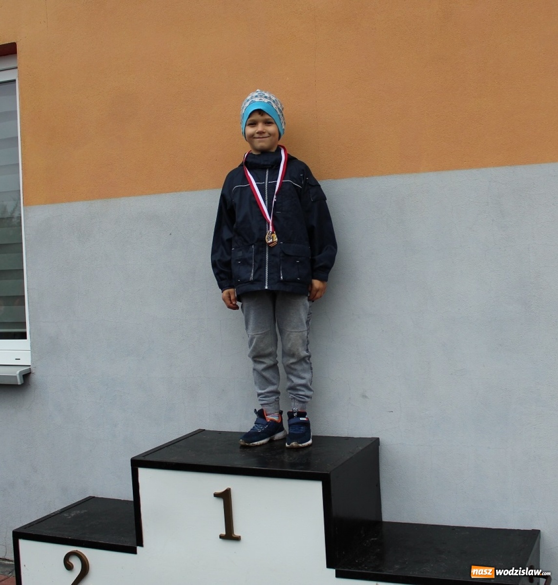 Zdjęcie w galerii na portalu naszwodzislaw.com: XVIII edycja Gminnego Biegu Ulicznego w Mszanie za nami [FOTO] wiadomości z regionu