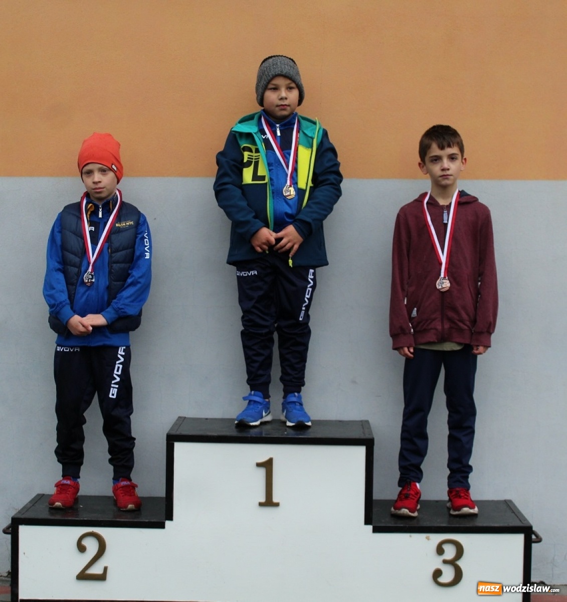 Zdjęcie w galerii na portalu naszwodzislaw.com: XVIII edycja Gminnego Biegu Ulicznego w Mszanie za nami [FOTO] wiadomości z regionu