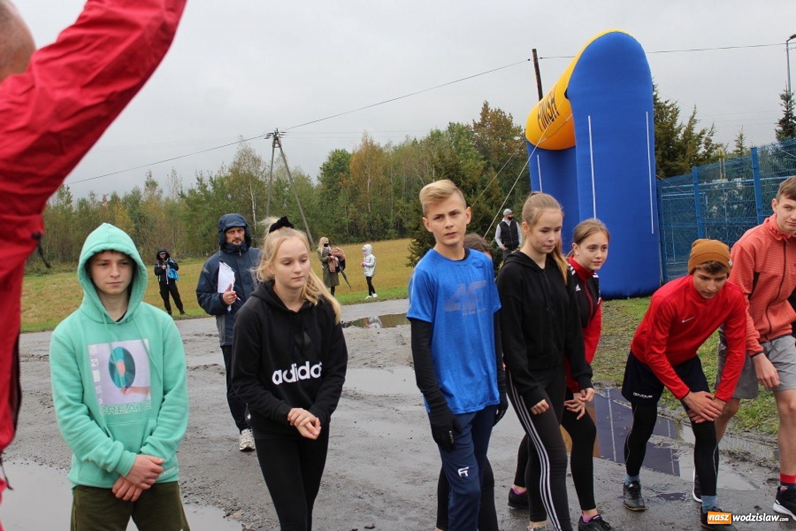 Zdjęcie w galerii na portalu naszwodzislaw.com: XVIII edycja Gminnego Biegu Ulicznego w Mszanie za nami [FOTO] wiadomości z regionu