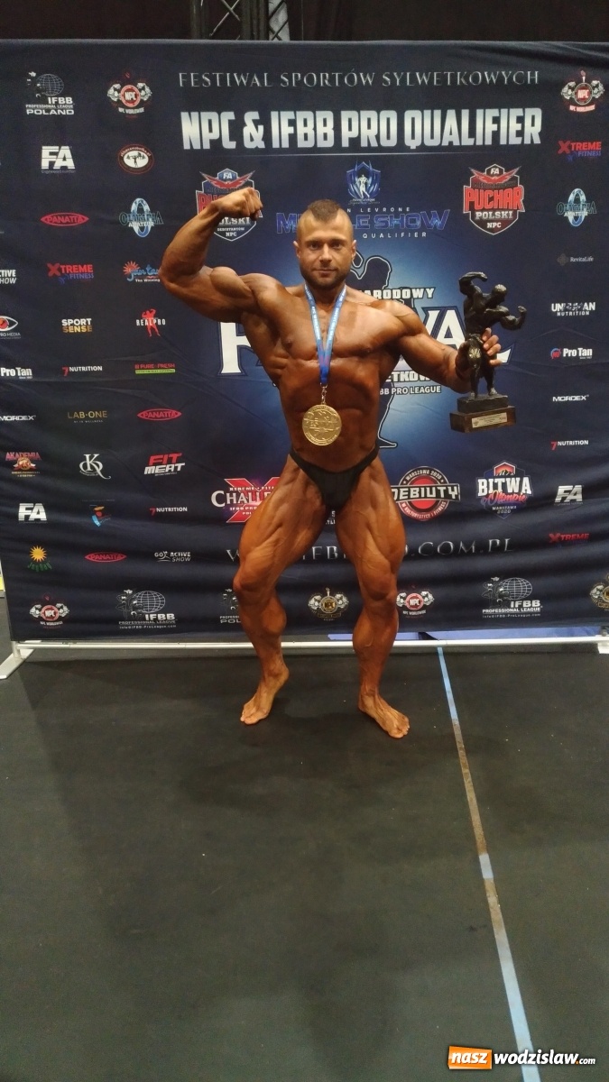 Zdjęcie w galerii na portalu naszwodzislaw.com: Kolejne sukcesy Dawida Cnoty, kulturysty z Czyżowic wiadomości z regionu