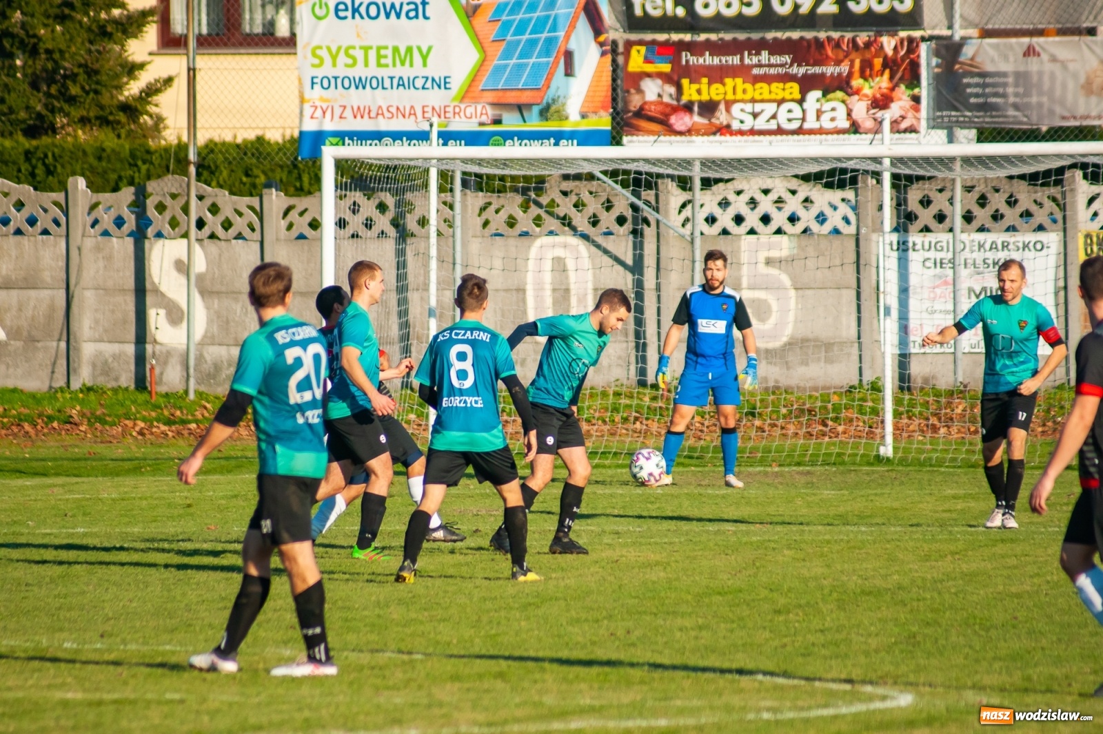 Zdjęcie w galerii na portalu naszwodzislaw.com: Klasa okręgowa. Czarni Gorzyce lepsi w hicie kolejki [FOTO] wiadomości z regionu