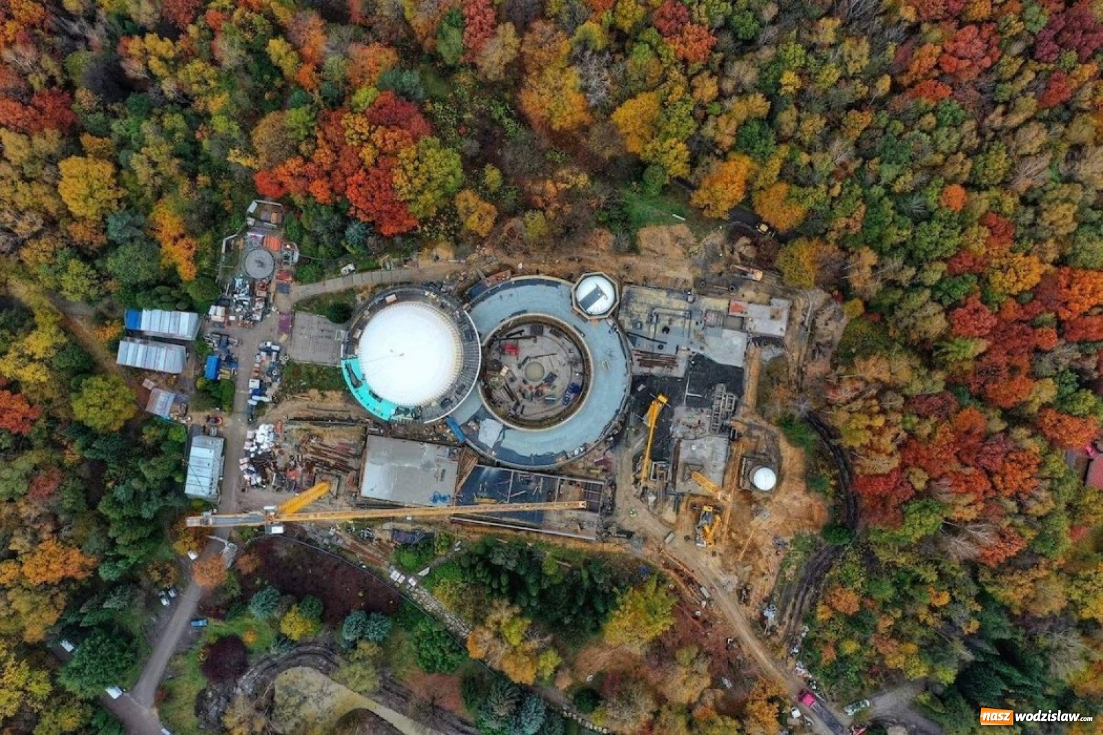 Zdjęcie w galerii na portalu naszwodzislaw.com: Śląskie bliżej gwiazd. Trwa modernizacja planetarium  wiadomości z regionu