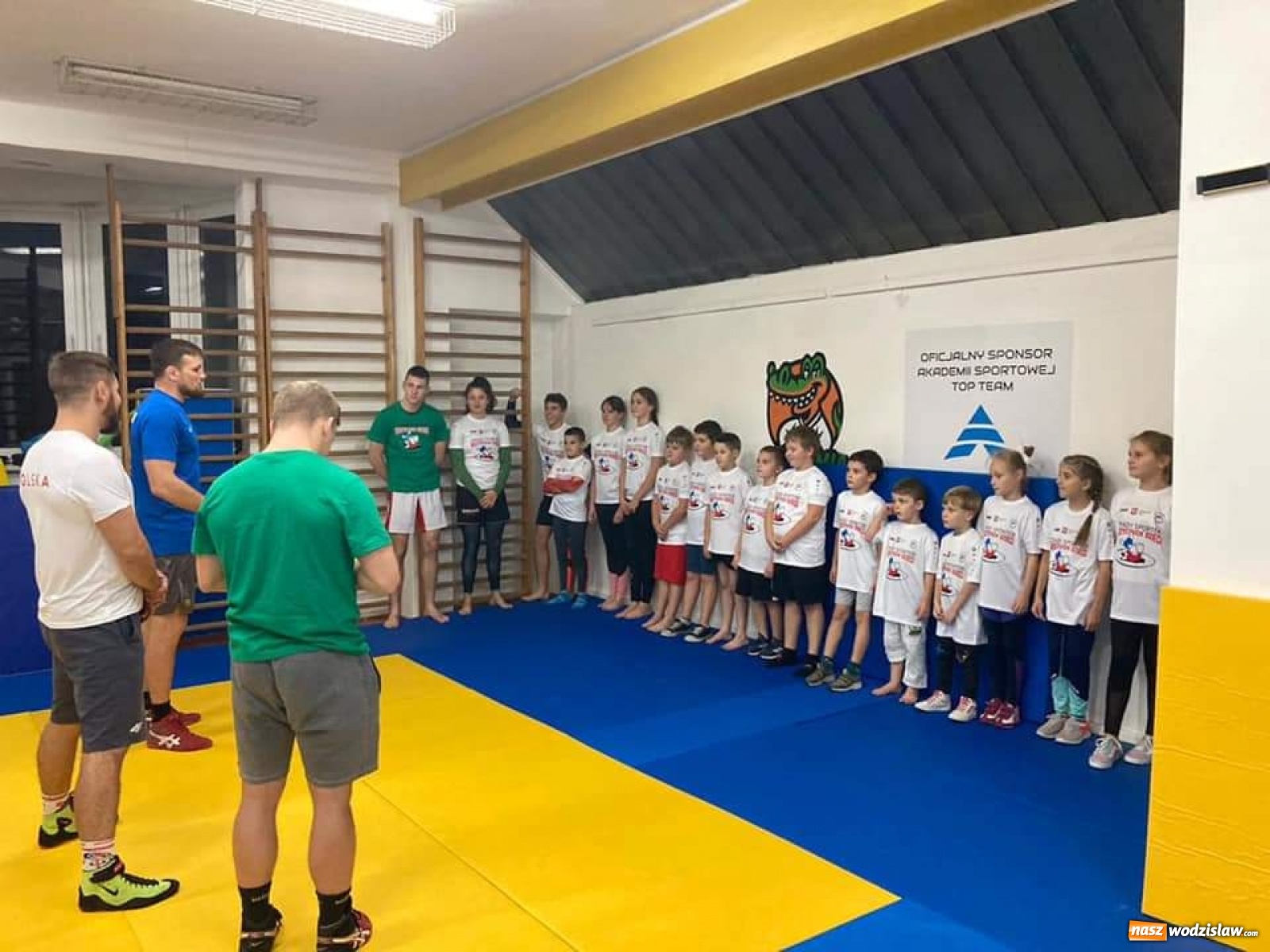 Zdjęcie w galerii na portalu naszwodzislaw.com: Mistrz Polski w zapasach na treningu Akademii Sportowej Top Team wiadomości z regionu