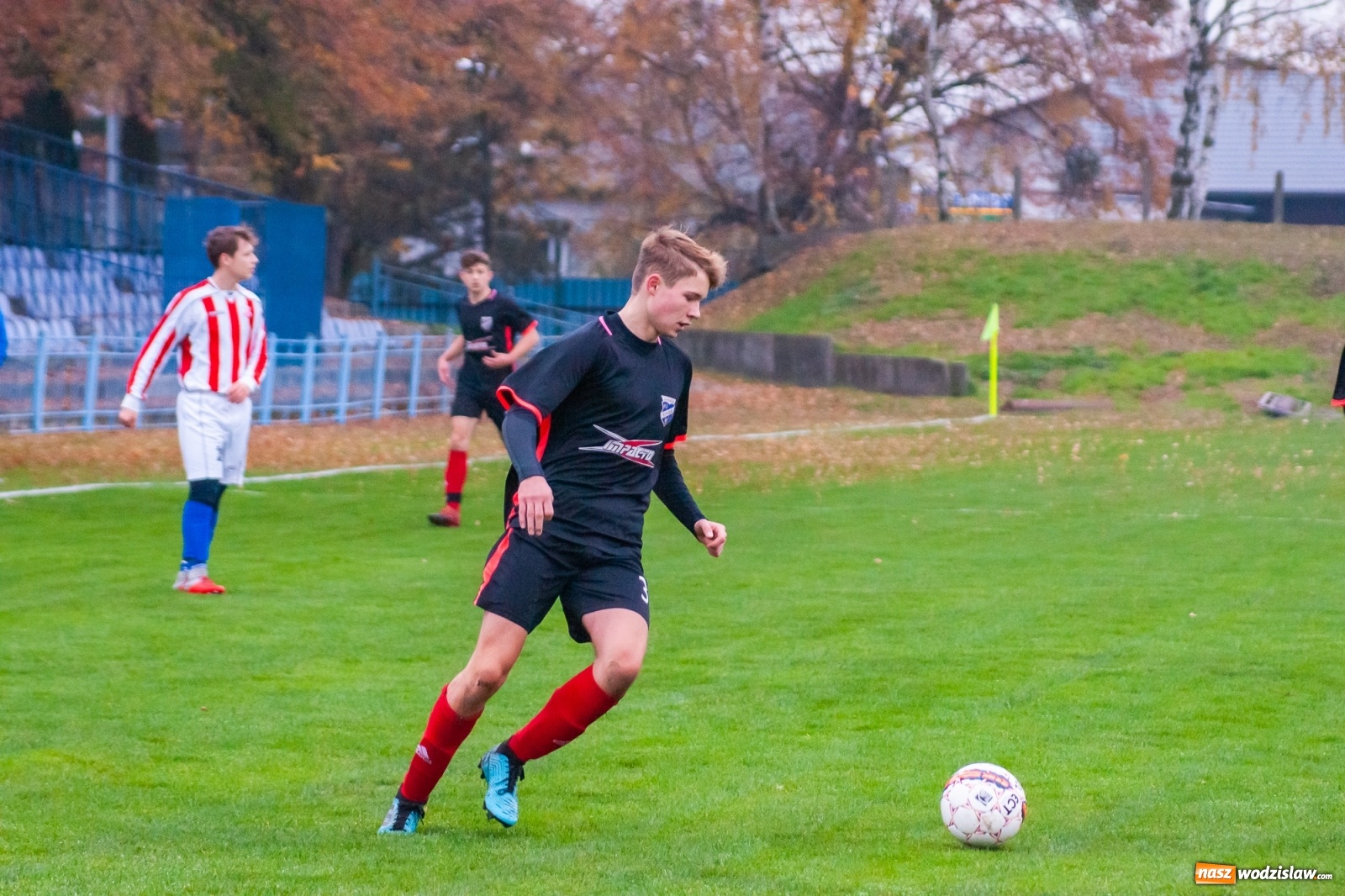 Zdjęcie w galerii na portalu naszwodzislaw.com: Juniorzy starsi. Nieudana pogoń Gołkowic [FOTO i WIDEO] wiadomości z regionu