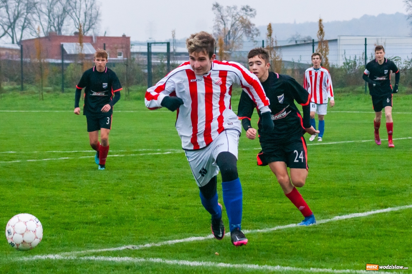 Zdjęcie w galerii na portalu naszwodzislaw.com: Juniorzy starsi. Nieudana pogoń Gołkowic [FOTO i WIDEO] wiadomości z regionu