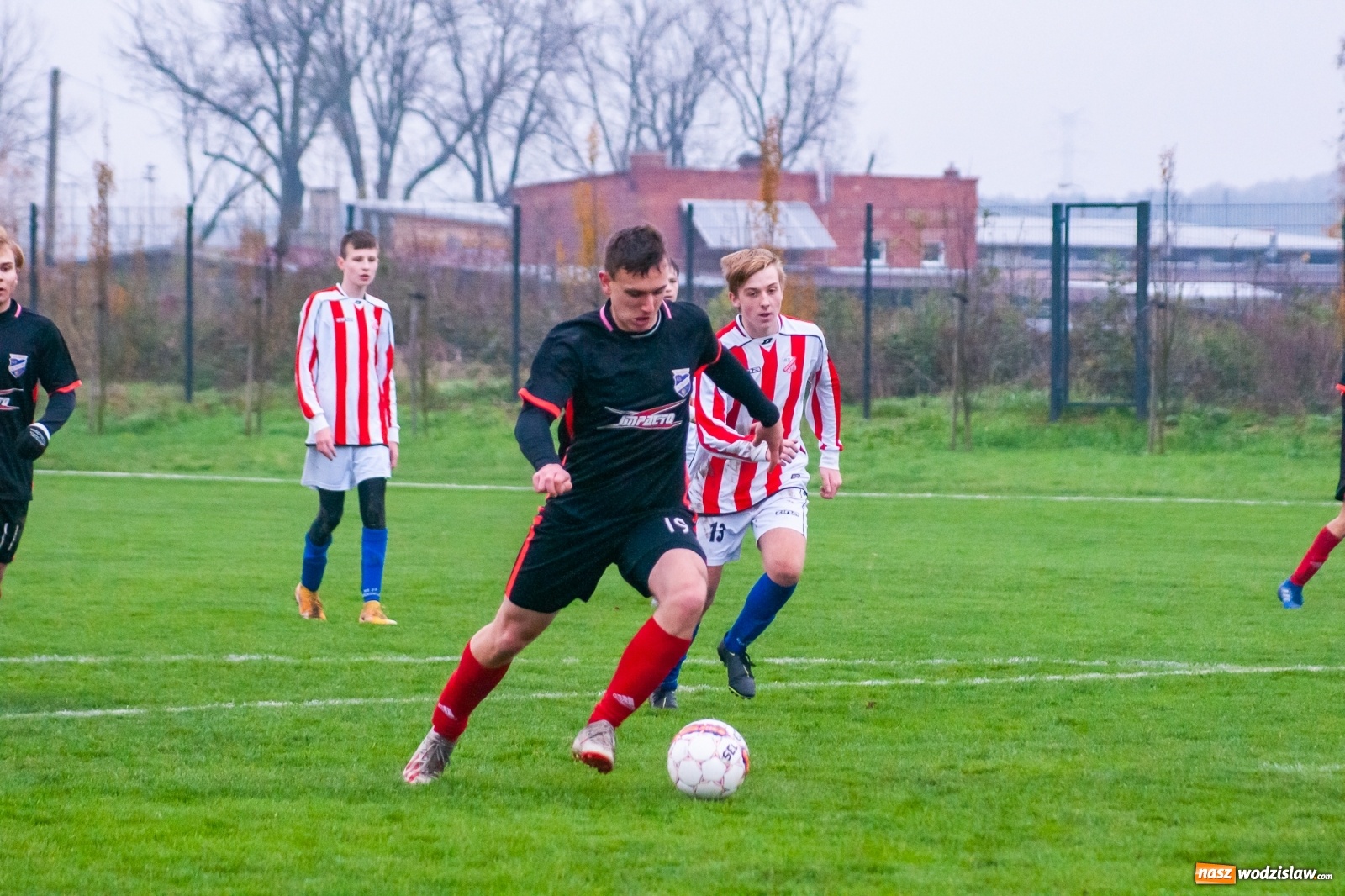 Zdjęcie w galerii na portalu naszwodzislaw.com: Juniorzy starsi. Nieudana pogoń Gołkowic [FOTO i WIDEO] wiadomości z regionu