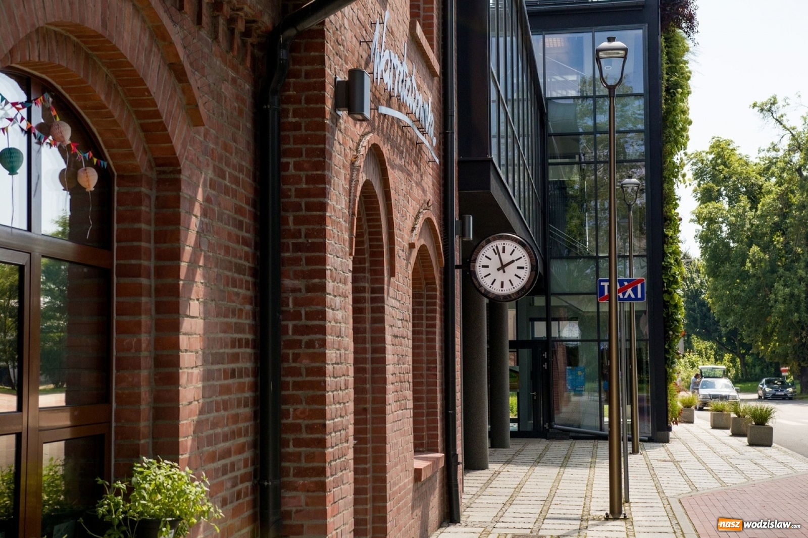 Zdjęcie w galerii na portalu naszwodzislaw.com: Drugie miejsce wodzisławskiego dworca kolejowego wiadomości z regionu