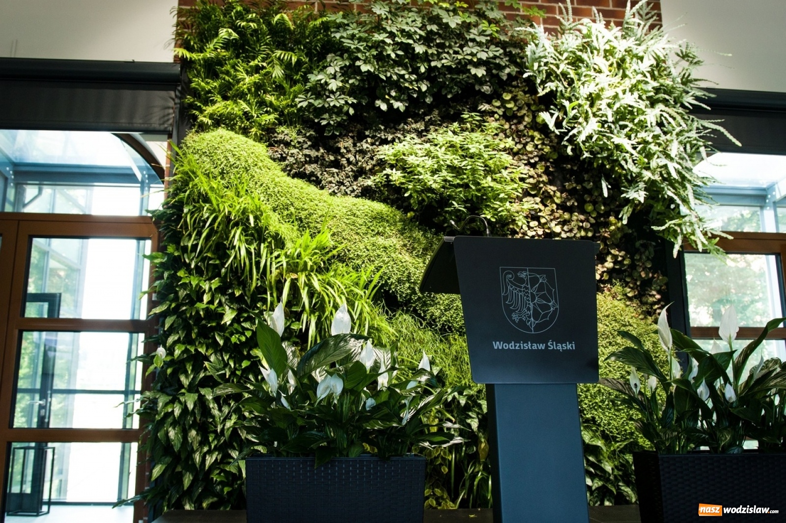 Zdjęcie w galerii na portalu naszwodzislaw.com: Drugie miejsce wodzisławskiego dworca kolejowego wiadomości z regionu