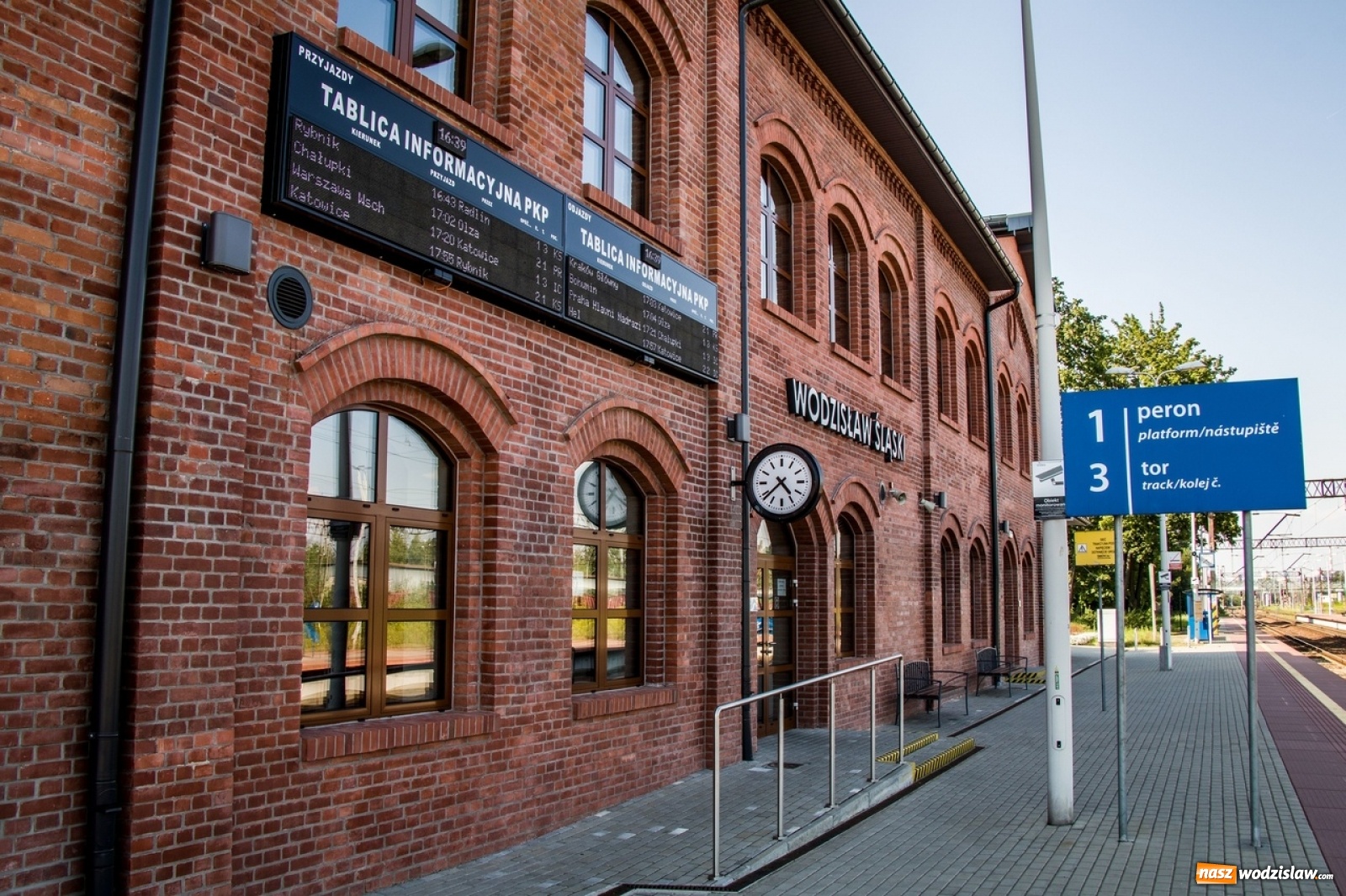 Zdjęcie w galerii na portalu naszwodzislaw.com: Drugie miejsce wodzisławskiego dworca kolejowego wiadomości z regionu