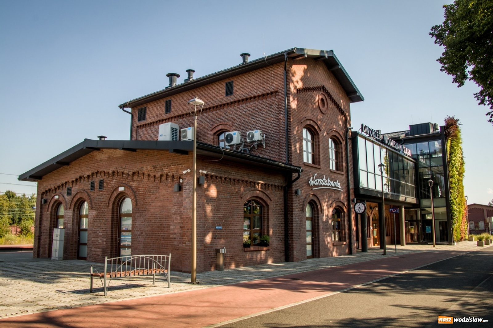 Zdjęcie w galerii na portalu naszwodzislaw.com: Drugie miejsce wodzisławskiego dworca kolejowego wiadomości z regionu