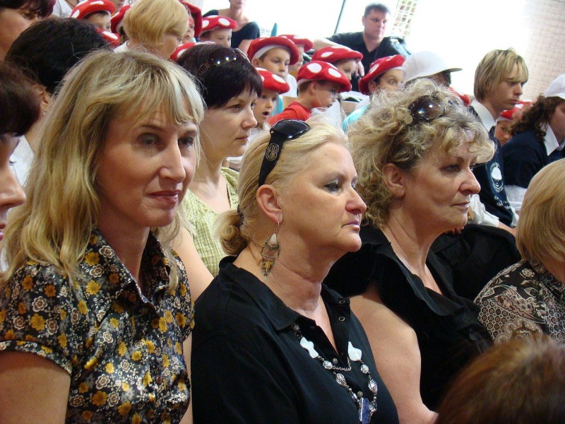 Zdjęcie w galerii na portalu naszwodzislaw.com: Księżna wręczyła im klucze do szkoły wiadomości z regionu