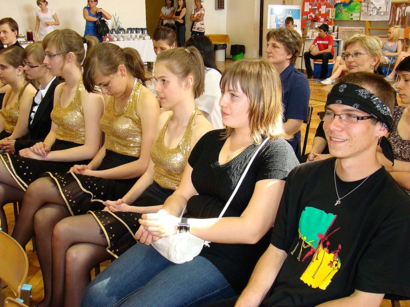 Zdjęcie w galerii na portalu naszwodzislaw.com: Księżna wręczyła im klucze do szkoły wiadomości z regionu