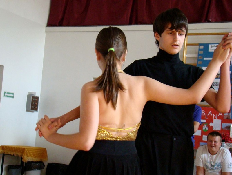 Zdjęcie w galerii na portalu naszwodzislaw.com: Księżna wręczyła im klucze do szkoły wiadomości z regionu