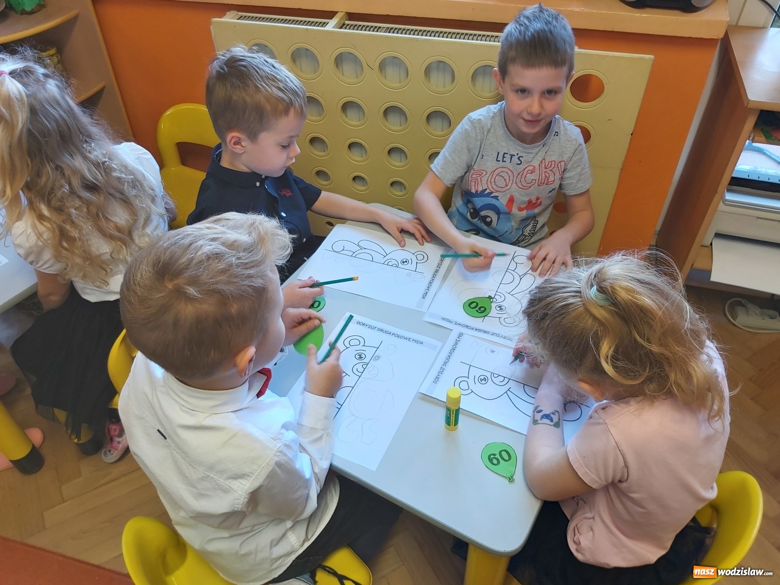 Zdjęcie w galerii na portalu naszwodzislaw.com: Dzień Pluszowego Misia w przedszkolu w Pszowie wiadomości z regionu