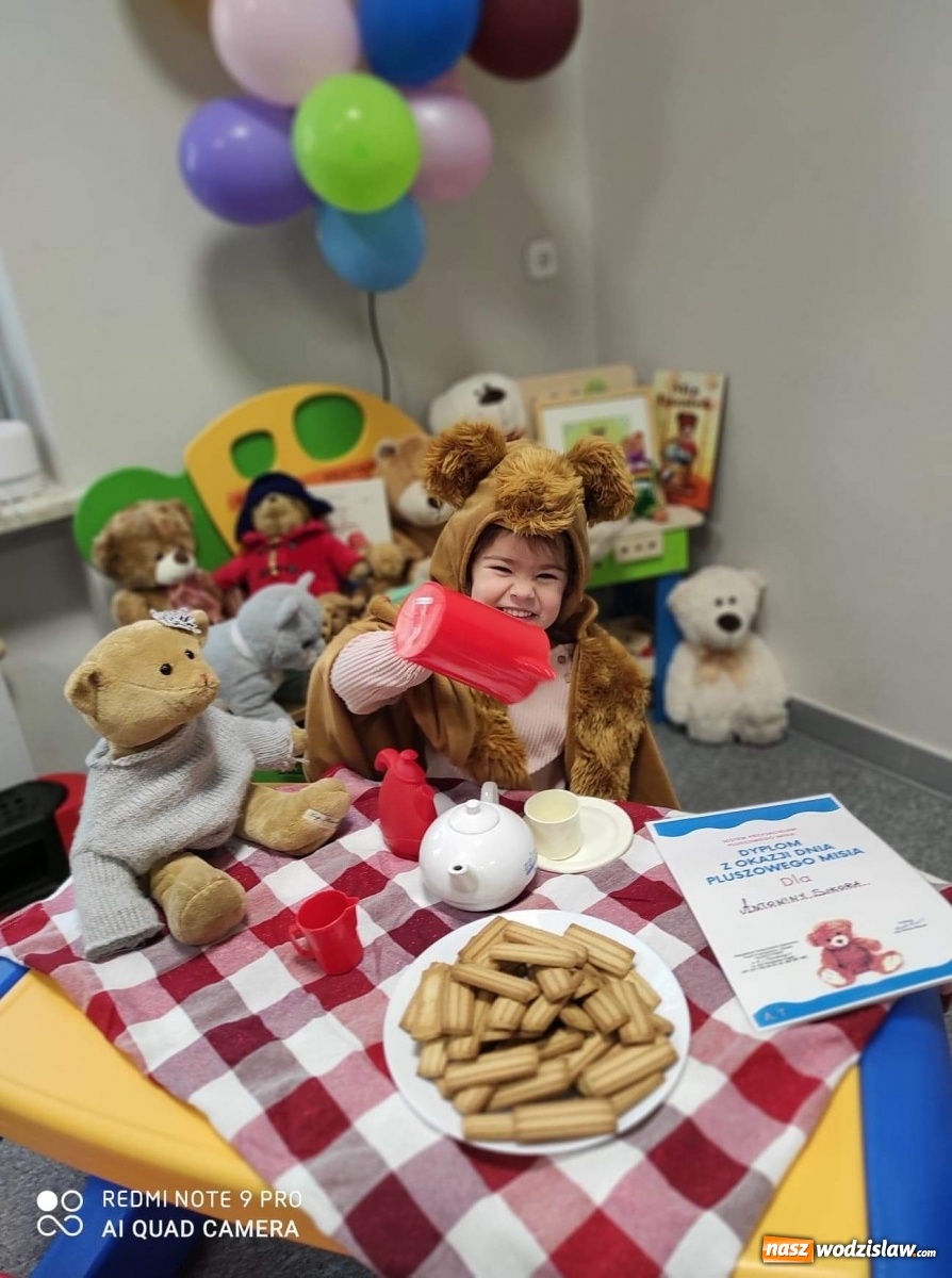 Zdjęcie w galerii na portalu naszwodzislaw.com: Światowy Dzień Pluszowego Misia w wodzisławskim Bursztynku wiadomości z regionu