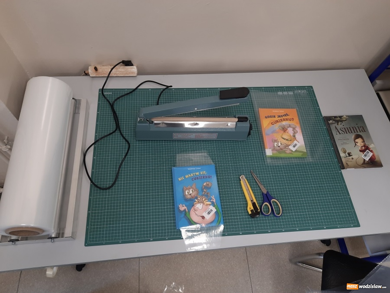 Zdjęcie w galerii na portalu naszwodzislaw.com: Metamorfoza biblioteki szkolnej w Połomi. Pomogła Fundacja JSW wiadomości z regionu