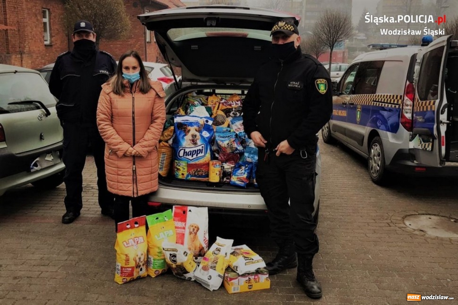 Zdjęcie w galerii na portalu naszwodzislaw.com: Wspólna akcja radlińskich policjantów i przedszkolaków wiadomości z regionu