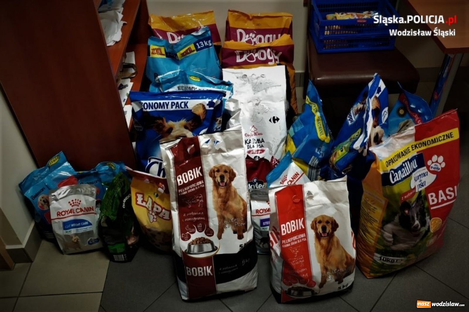 Zdjęcie w galerii na portalu naszwodzislaw.com: Wspólna akcja radlińskich policjantów i przedszkolaków wiadomości z regionu