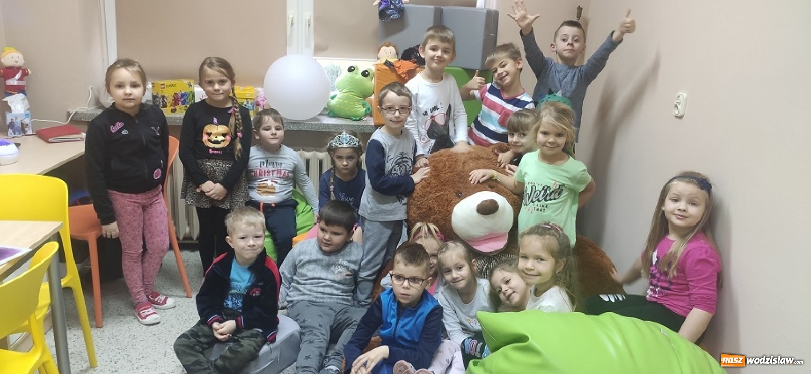 Zdjęcie w galerii na portalu naszwodzislaw.com: Spełniły się marzenia pani pedagog z Gogołowej wiadomości z regionu