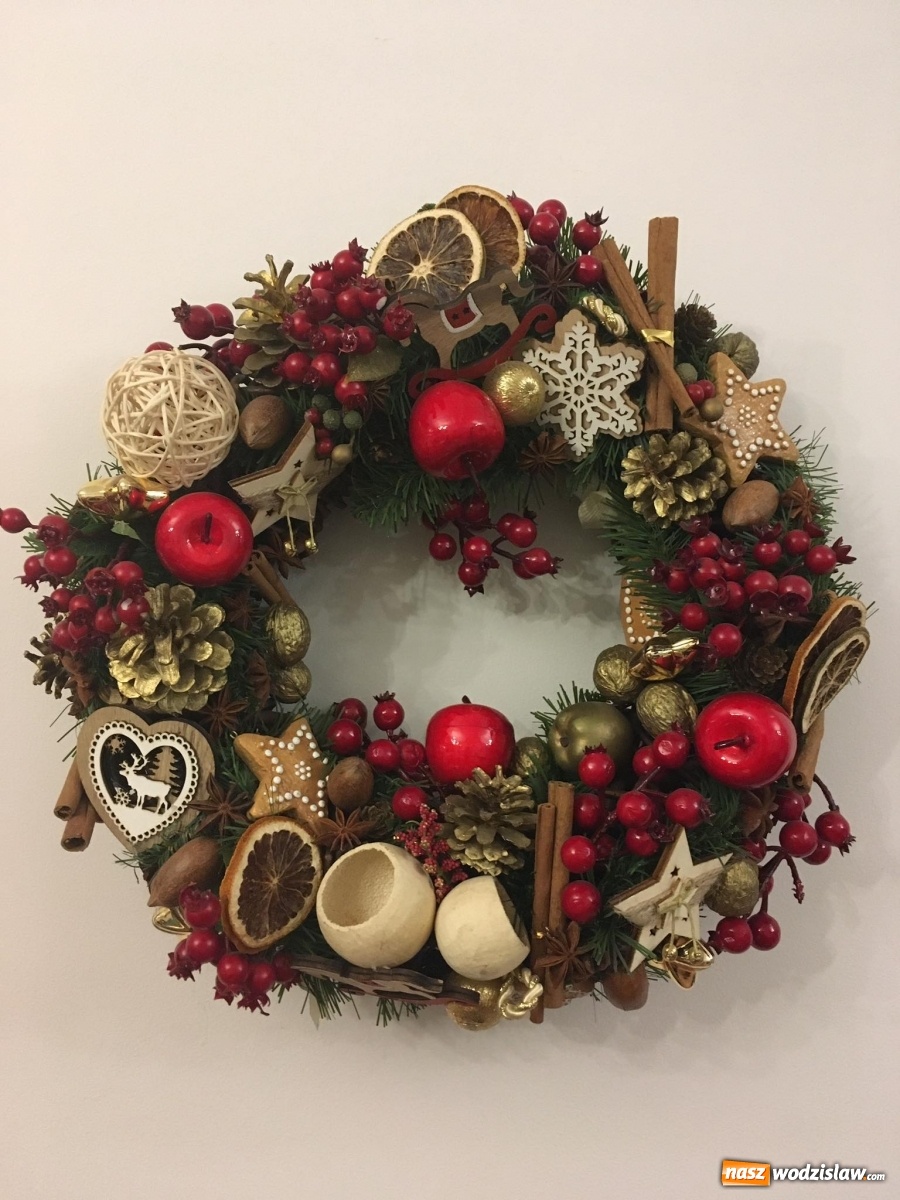 Zdjęcie w galerii na portalu naszwodzislaw.com: Znamy zwycięzców konkursu na najpiękniejszy stroik [FOTO] wiadomości z regionu