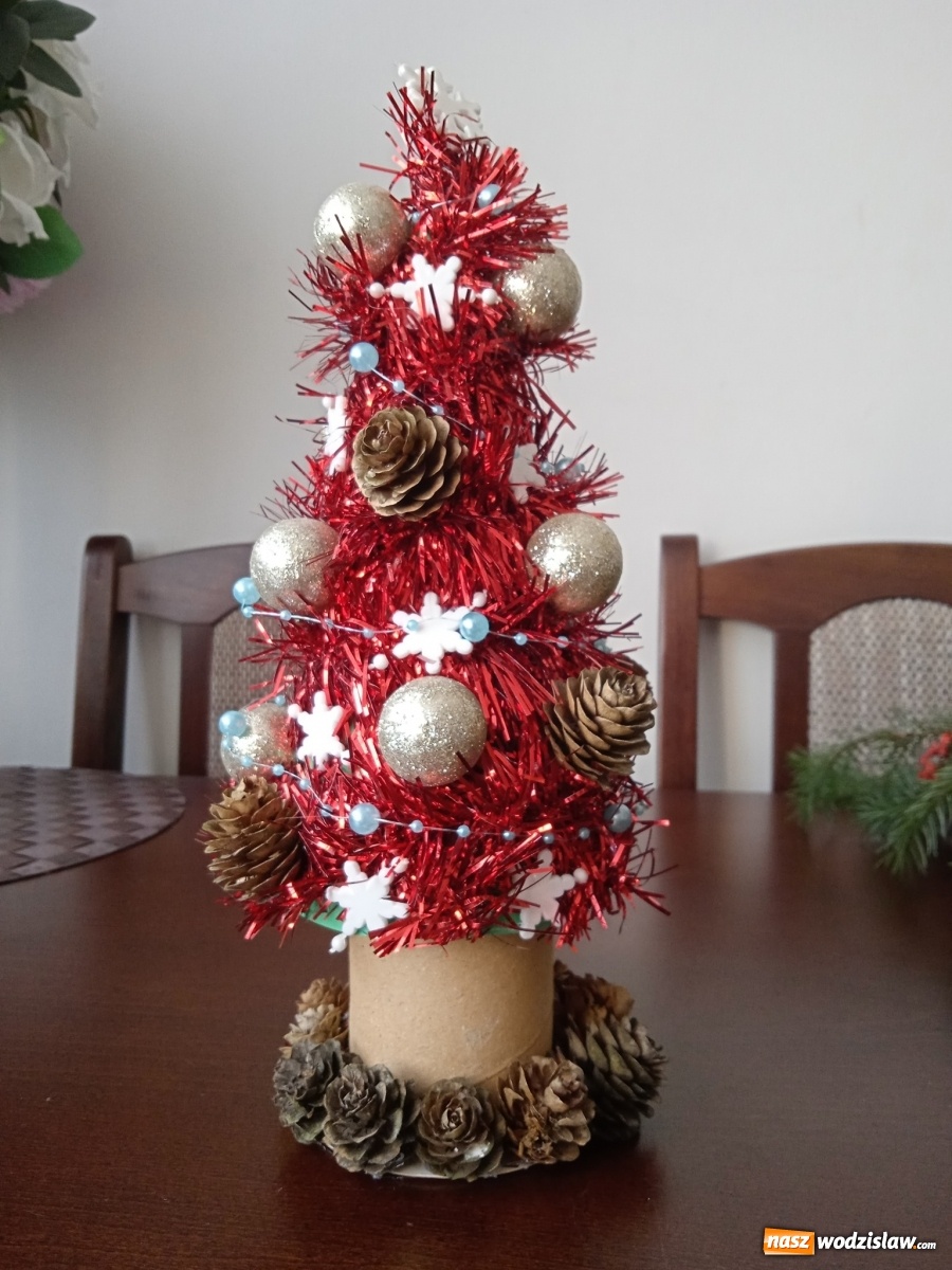 Zdjęcie w galerii na portalu naszwodzislaw.com: Znamy zwycięzców konkursu na najpiękniejszy stroik [FOTO] wiadomości z regionu