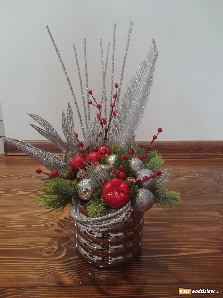 Zdjęcie w galerii na portalu naszwodzislaw.com: Znamy zwycięzców konkursu na najpiękniejszy stroik [FOTO] wiadomości z regionu