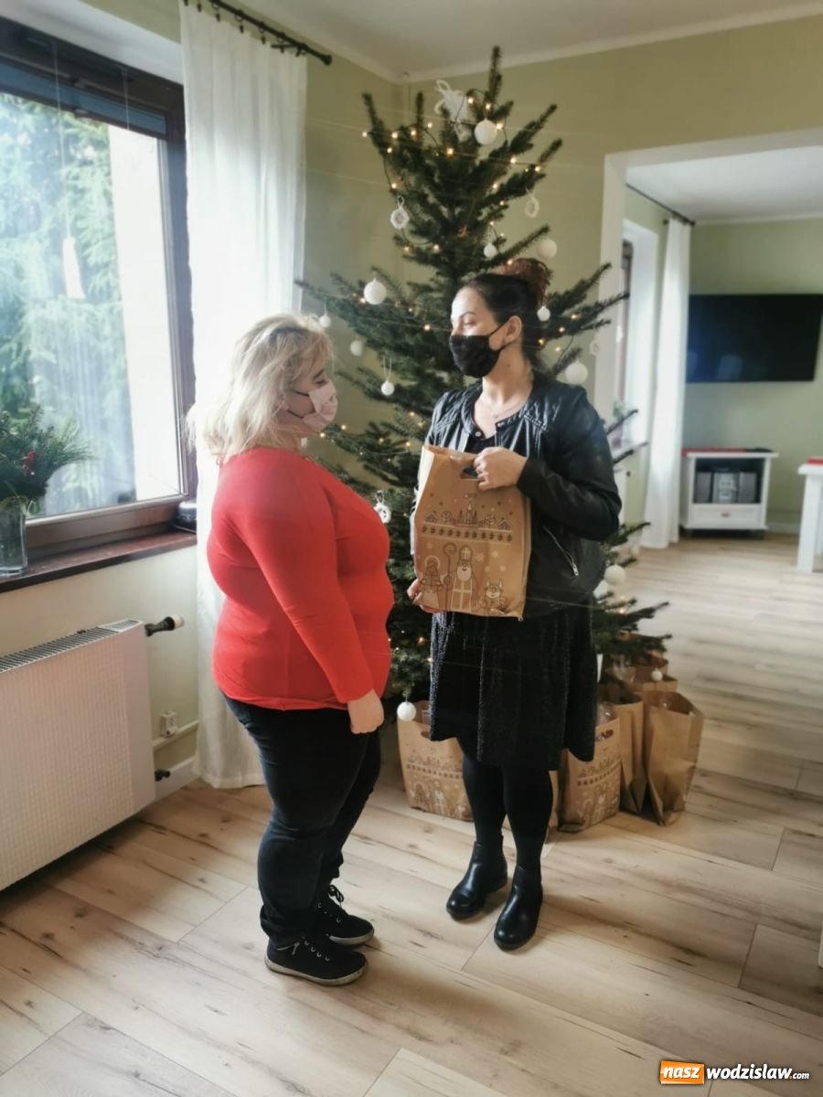 Zdjęcie w galerii na portalu naszwodzislaw.com: Bożonarodzeniowa niespodzianka dla podopiecznych Perły [FOTO] wiadomości z regionu