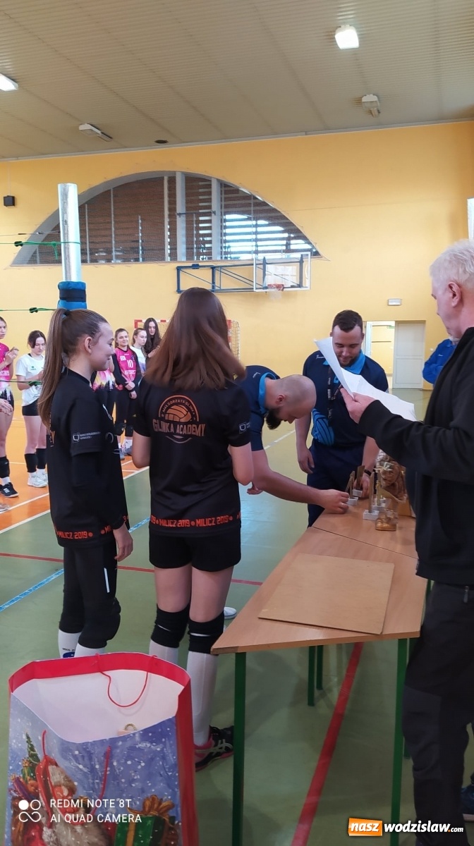 Zdjęcie w galerii na portalu naszwodzislaw.com: Świąteczny turniej piłki siatkowej za nami [FOTO] wiadomości z regionu