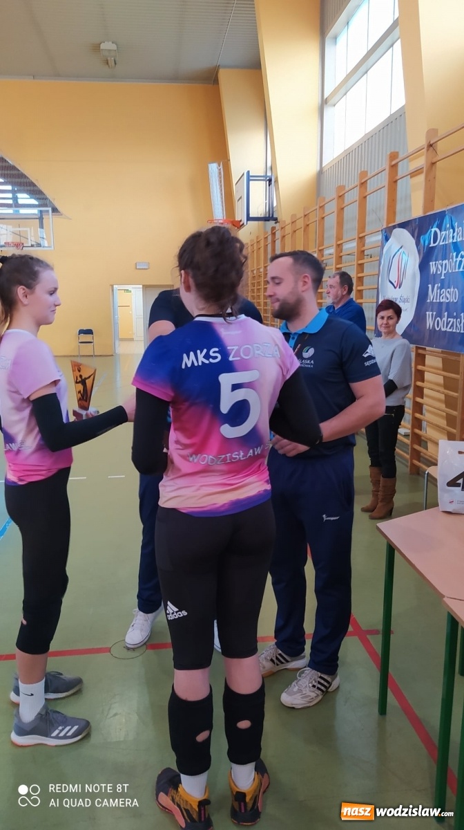 Zdjęcie w galerii na portalu naszwodzislaw.com: Świąteczny turniej piłki siatkowej za nami [FOTO] wiadomości z regionu