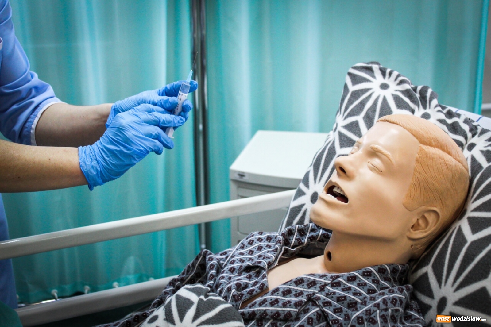 Zdjęcie w galerii na portalu naszwodzislaw.com: Kształcenie pielęgniarek w PWSZ w Raciborzu wkracza w nowy wymiar wiadomości z regionu