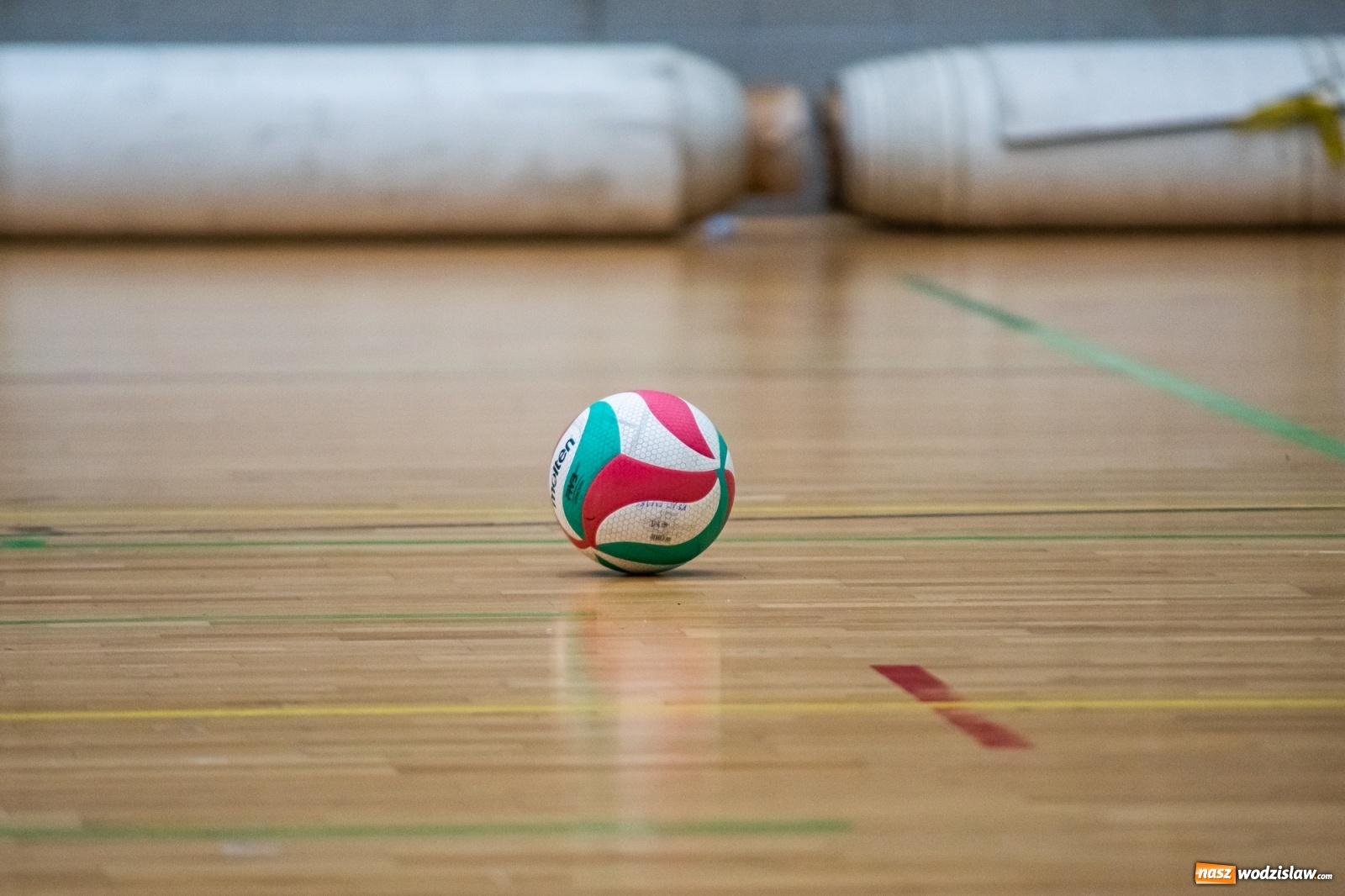 Zdjęcie w galerii na portalu naszwodzislaw.com: Siatkówka. Górnik Radlin wrócił z Raciborza z tarczą [FOTO] wiadomości z regionu