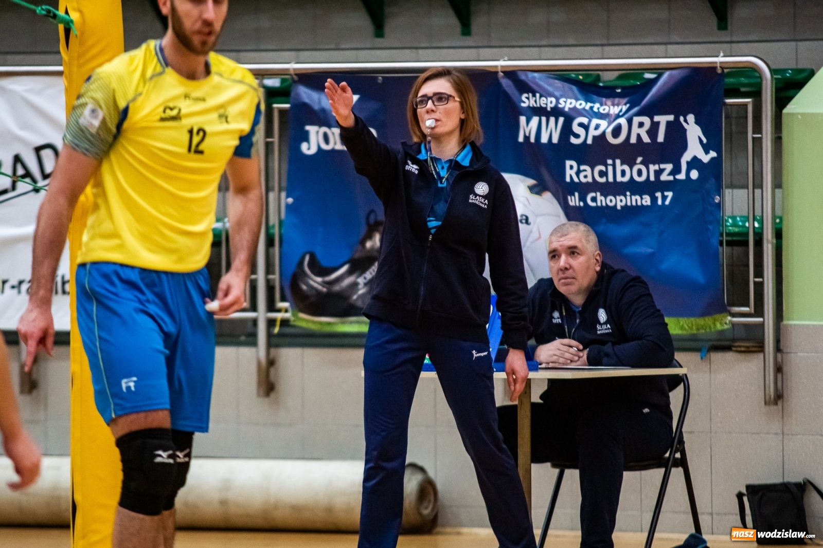 Zdjęcie w galerii na portalu naszwodzislaw.com: Siatkówka. Górnik Radlin wrócił z Raciborza z tarczą [FOTO] wiadomości z regionu